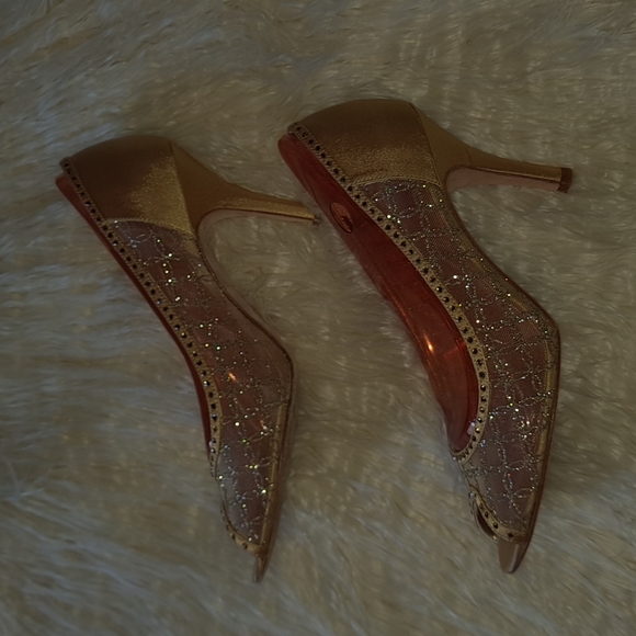 Nina Gold Evening Heels - Picture 2 of 8